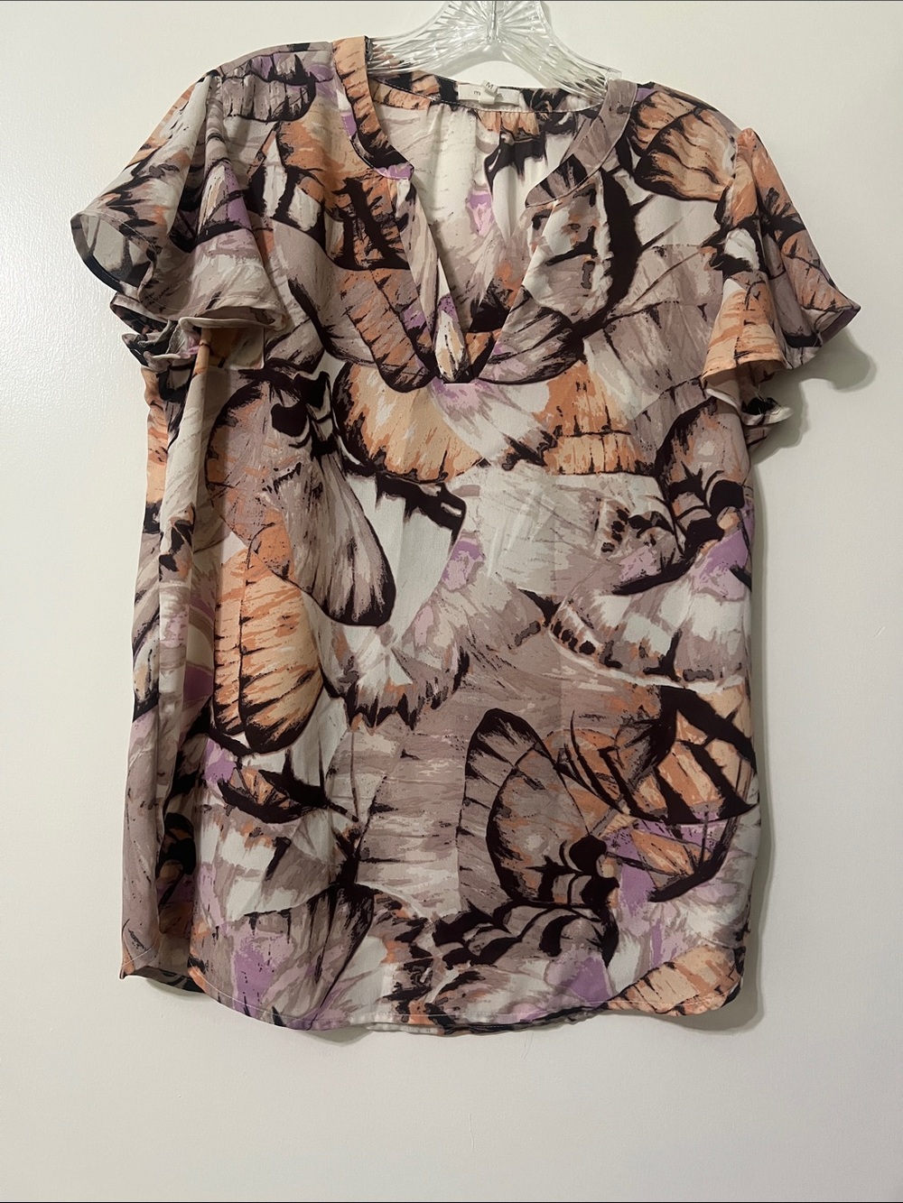 Maurices Butterfly Print Flutter Sleeve V-Neck Top - Peach & Lavender